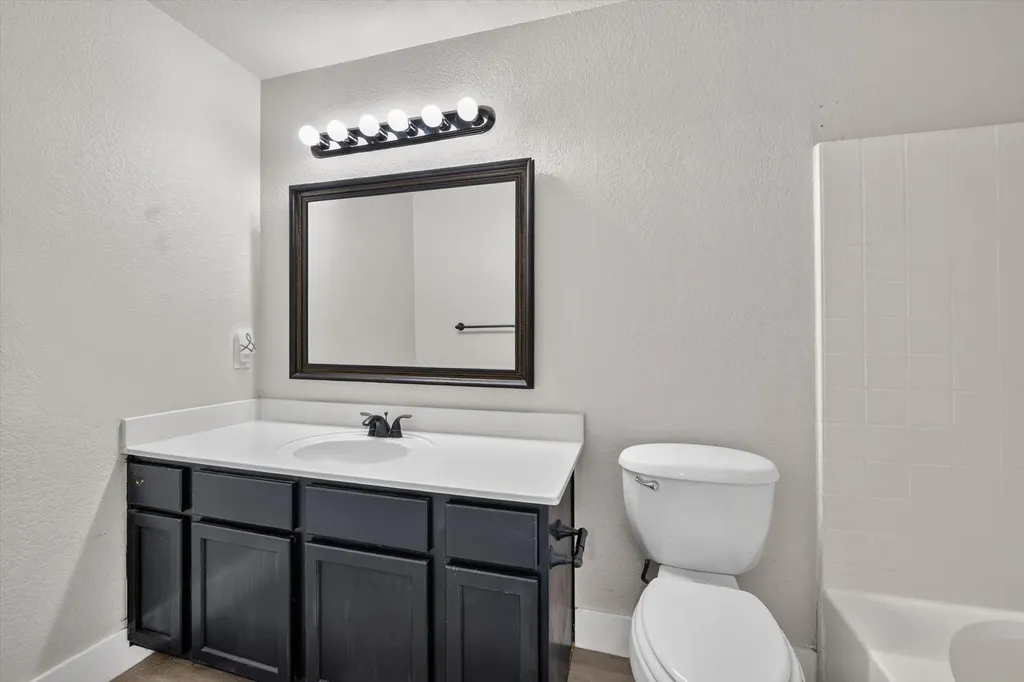 716 River Hill Lane Fort Worth TX 76114