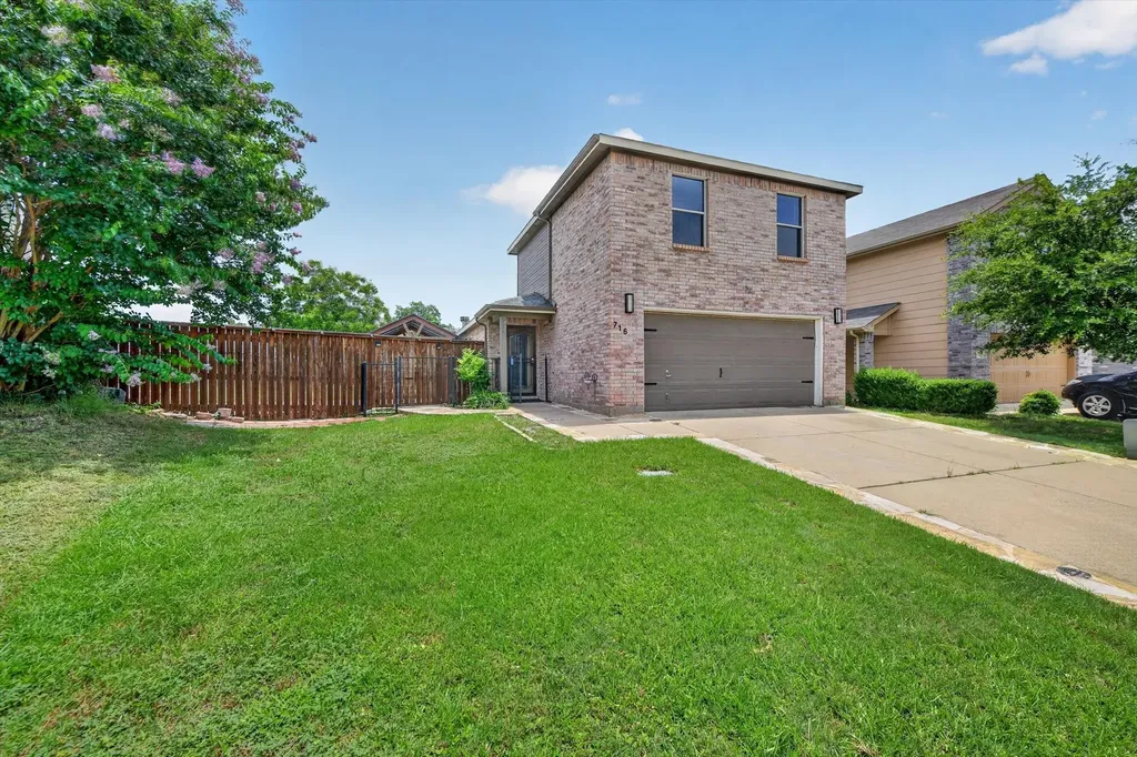 716 River Hill Lane Fort Worth TX 76114