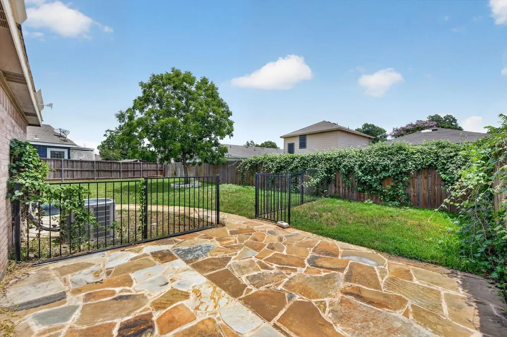 716 River Hill Lane Fort Worth TX 76114