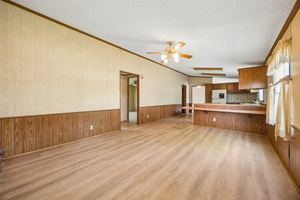 5701 Spring Street Alvarado TX 76009