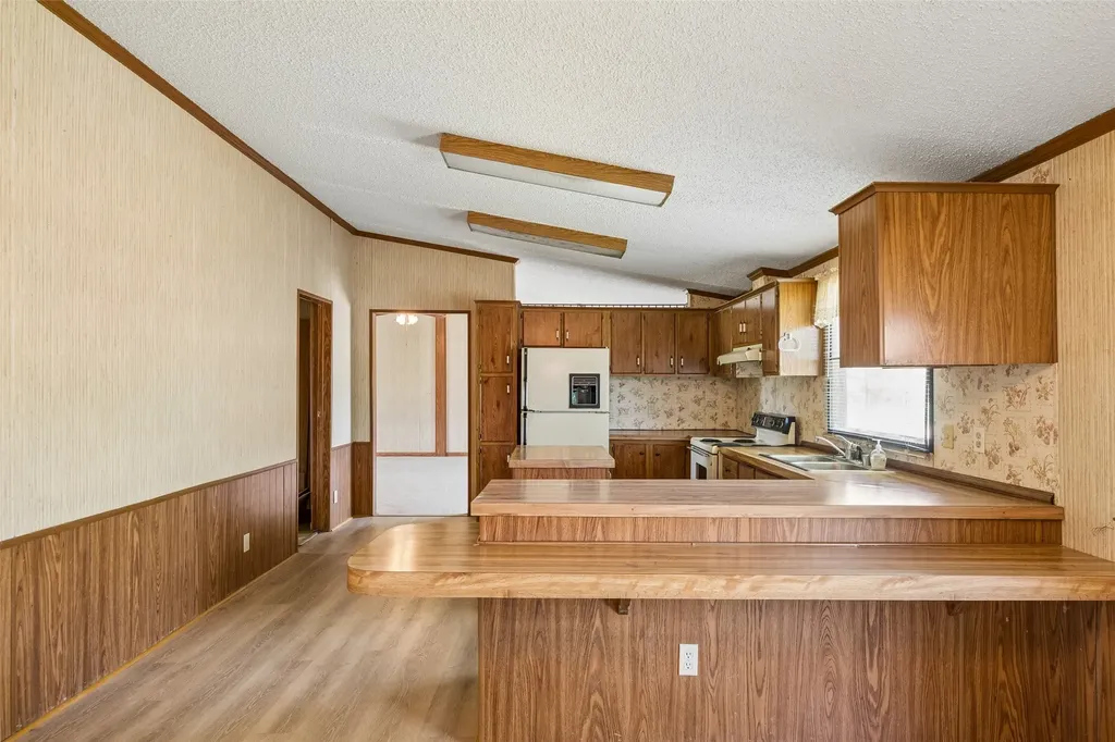 5701 Spring Street Alvarado TX 76009