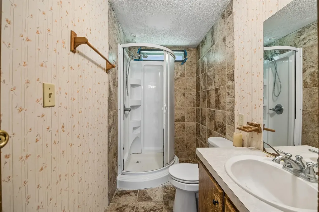 5701 Spring Street Alvarado TX 76009