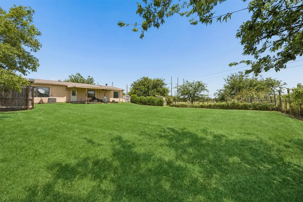 5701 Spring Street Alvarado TX 76009