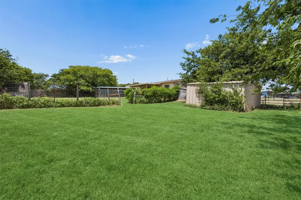 5701 Spring Street Alvarado TX 76009