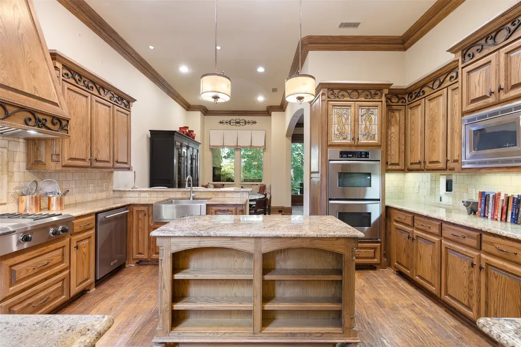6242 Memorial Drive Frisco TX 75034
