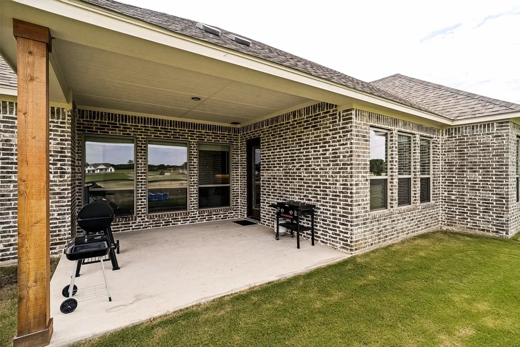 9459 Zion Hill Road Poolville TX 76487