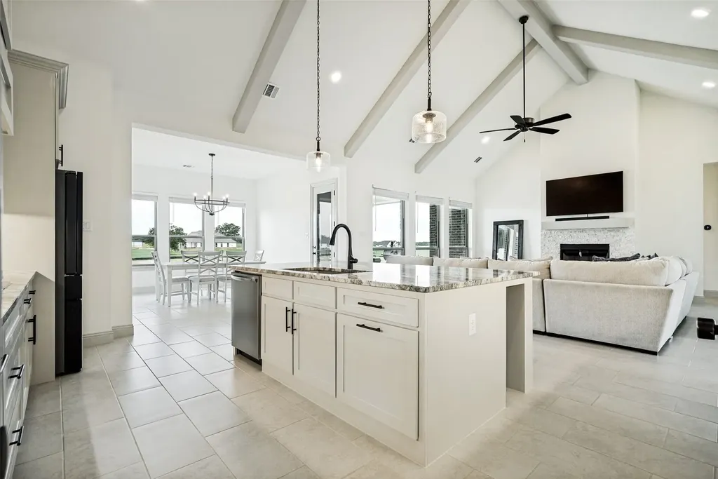 9459 Zion Hill Road Poolville TX 76487