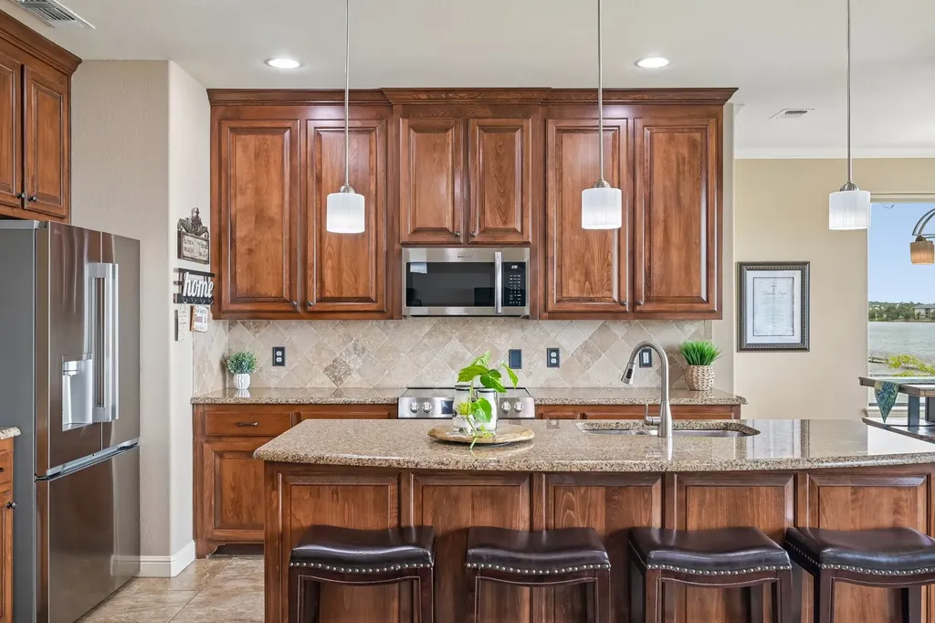 401 E Pearl Street Granbury TX 76048