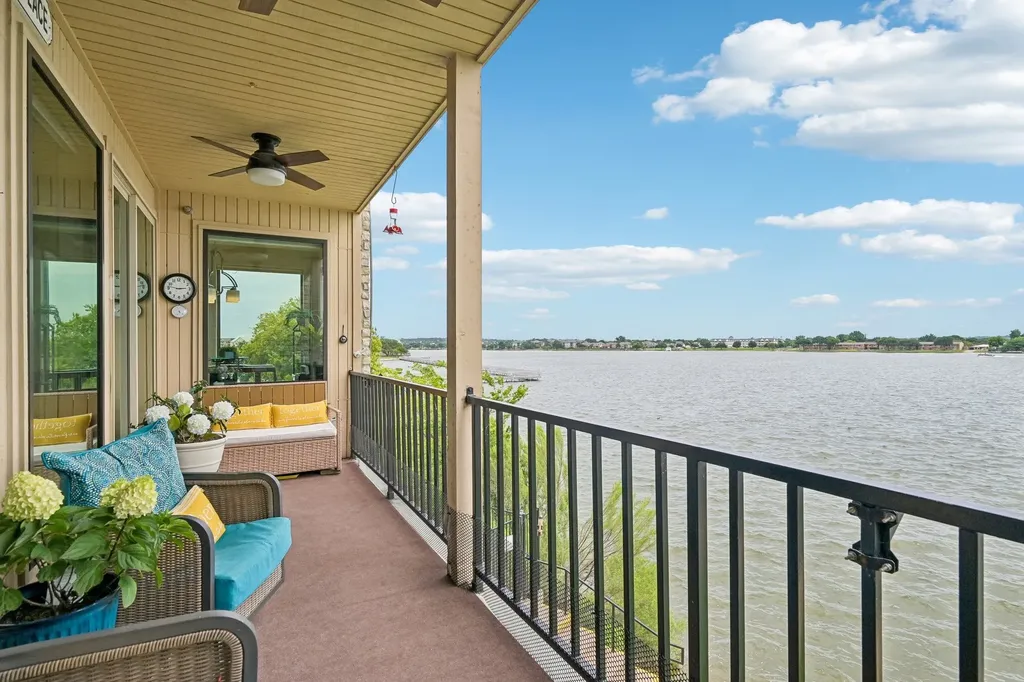 401 E Pearl Street Granbury TX 76048