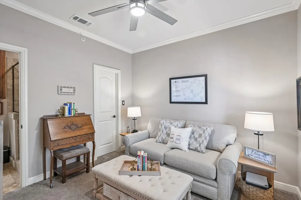 401 E Pearl Street Granbury TX 76048