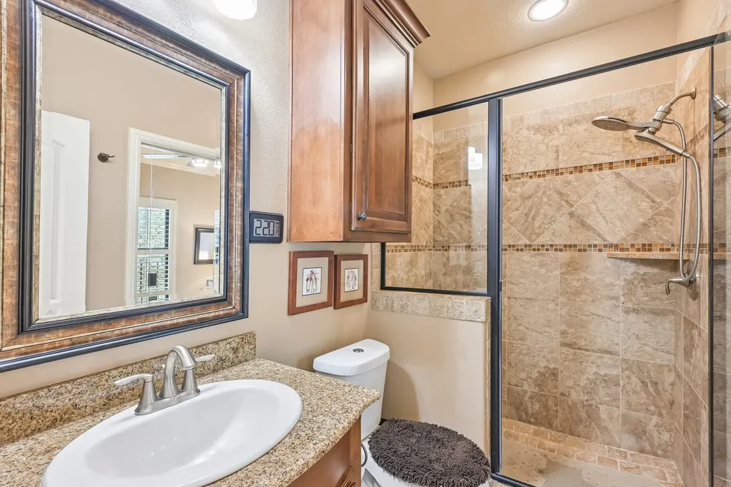 401 E Pearl Street Granbury TX 76048