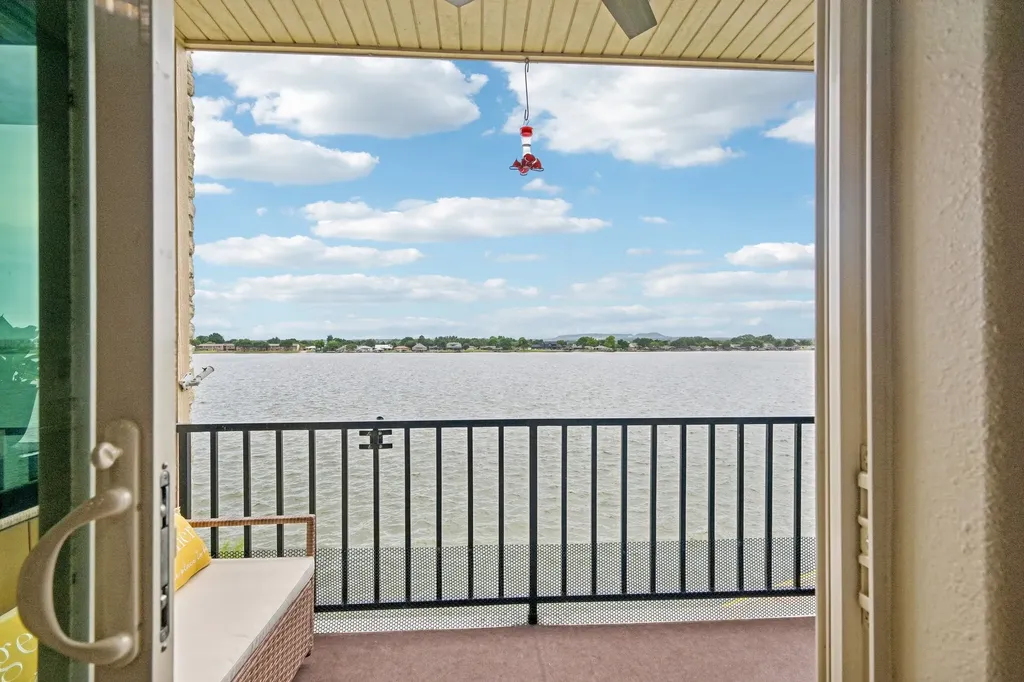401 E Pearl Street Granbury TX 76048