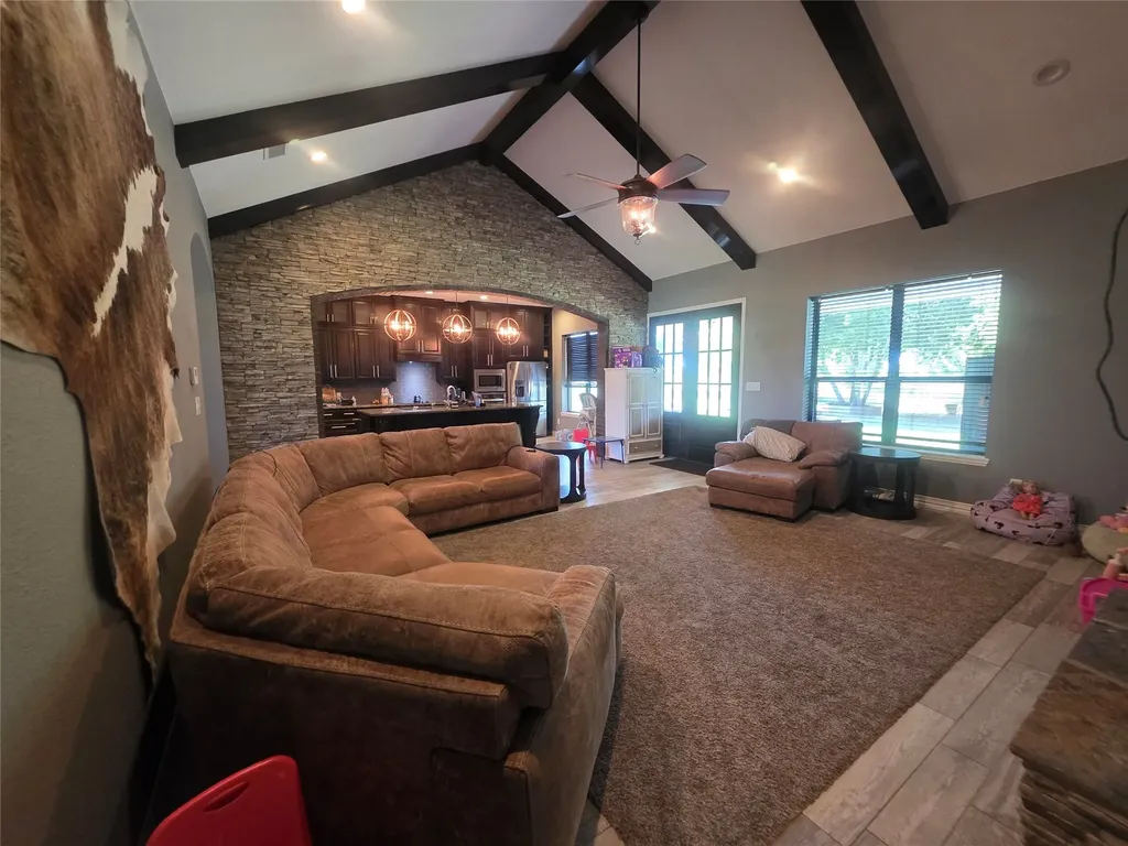 204 Jermyn Road Jermyn TX 76459