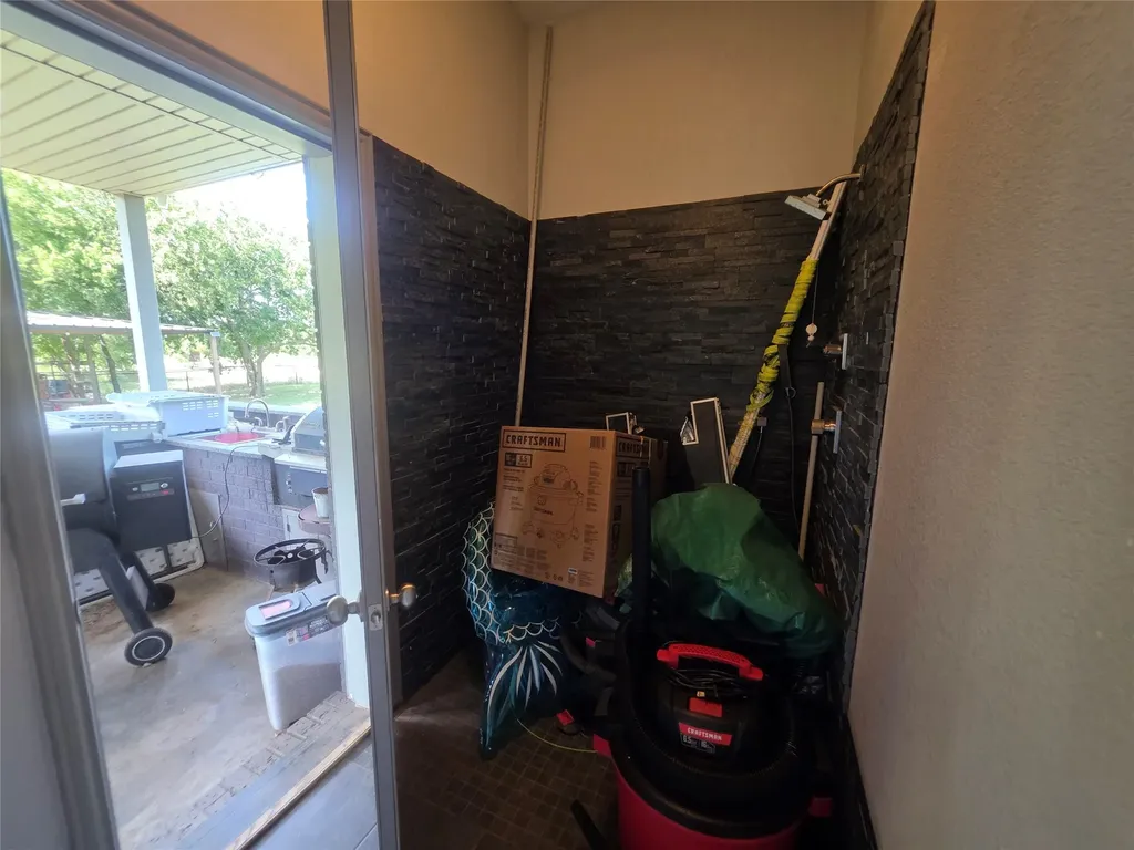 204 Jermyn Road Jermyn TX 76459