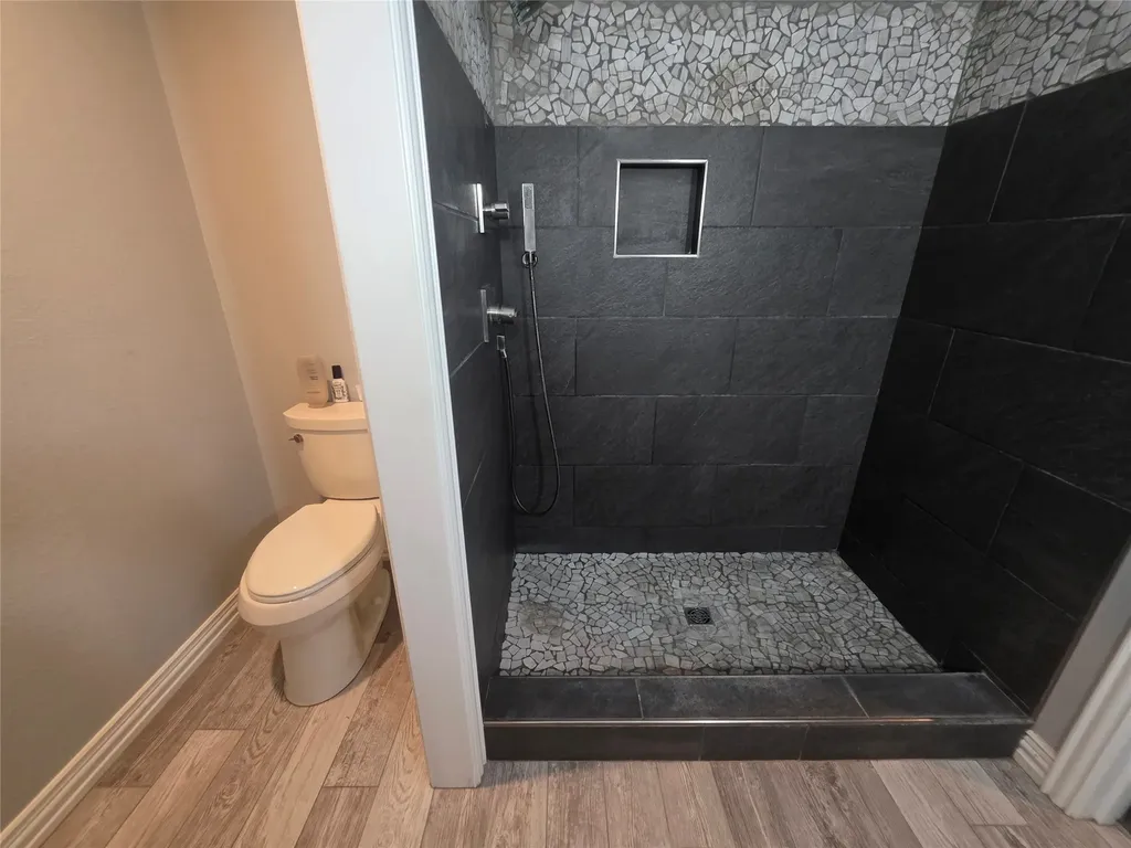 204 Jermyn Road Jermyn TX 76459