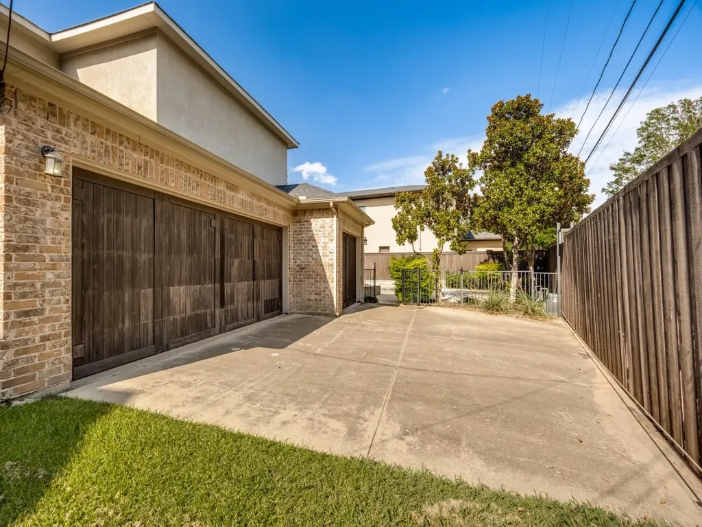 6322 Orchid Lane Dallas TX 75230