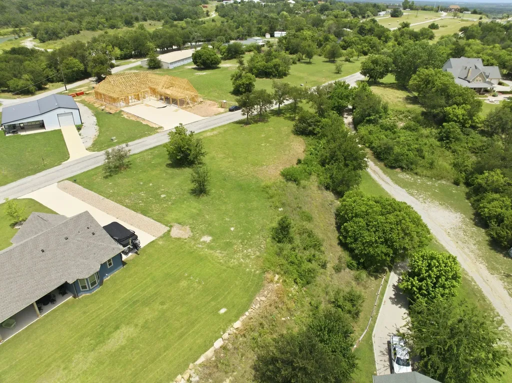 000 Twin Hills Road Lake Bridgeport TX 76426