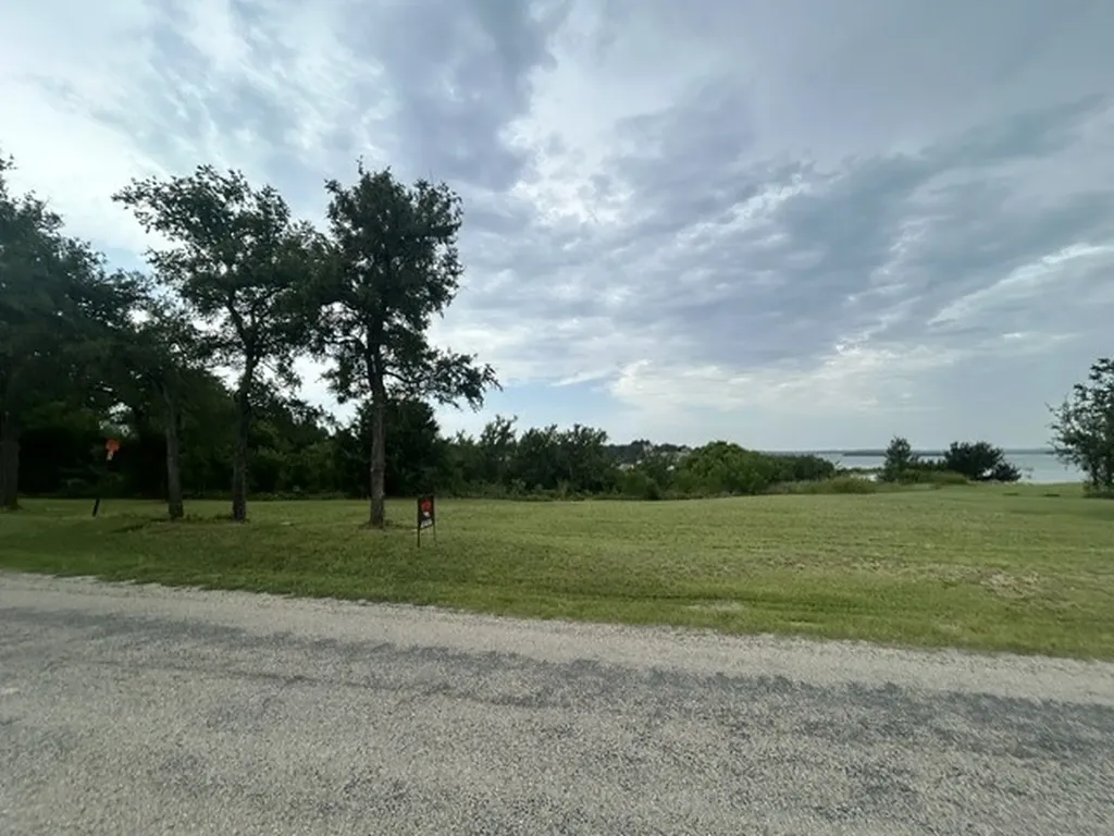 000 Twin Hills Road Lake Bridgeport TX 76426