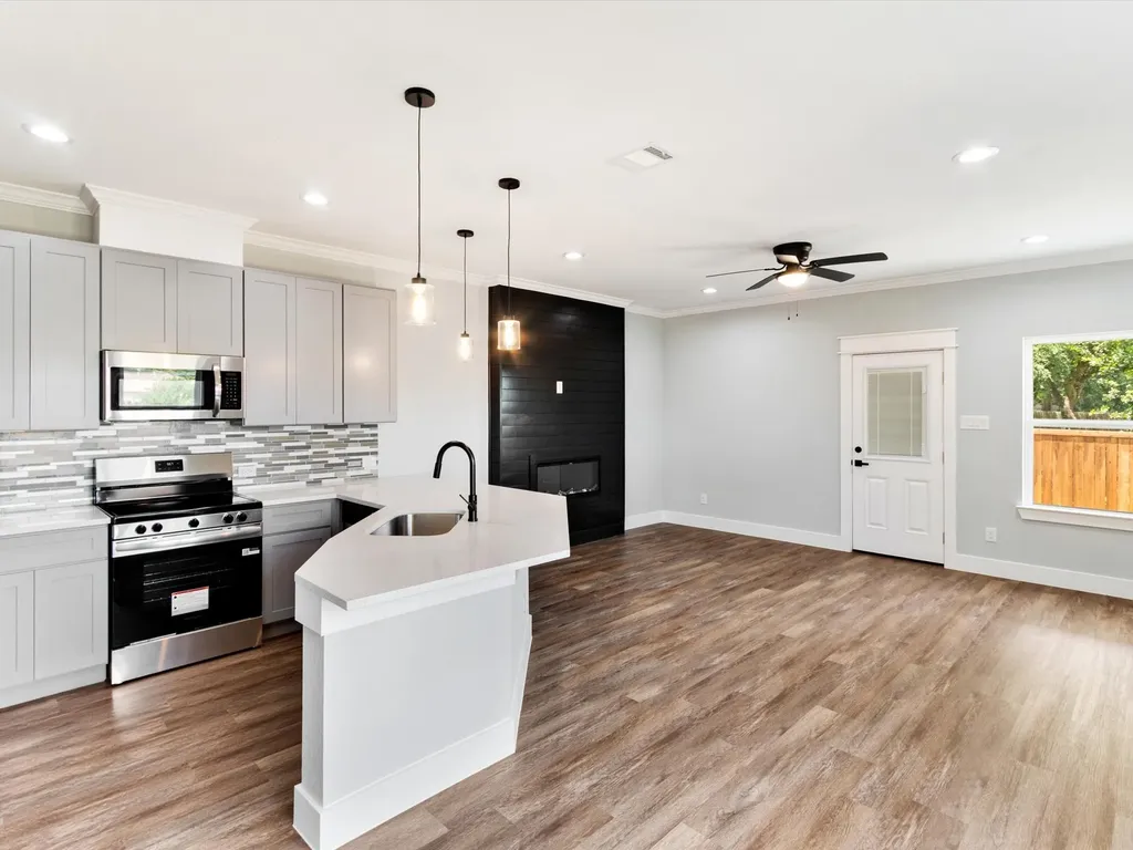 6223 Post Oak Terrace Fort Worth TX 76112