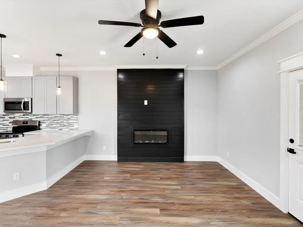 6223 Post Oak Terrace Fort Worth TX 76112