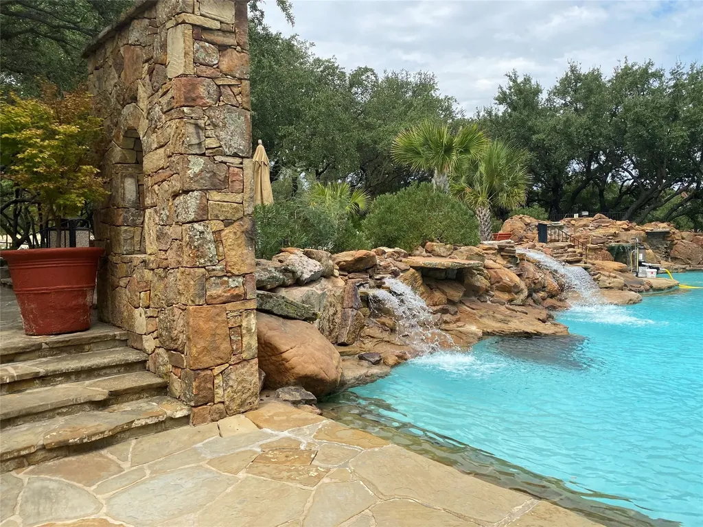1270 Plateau Place Graford TX 76449