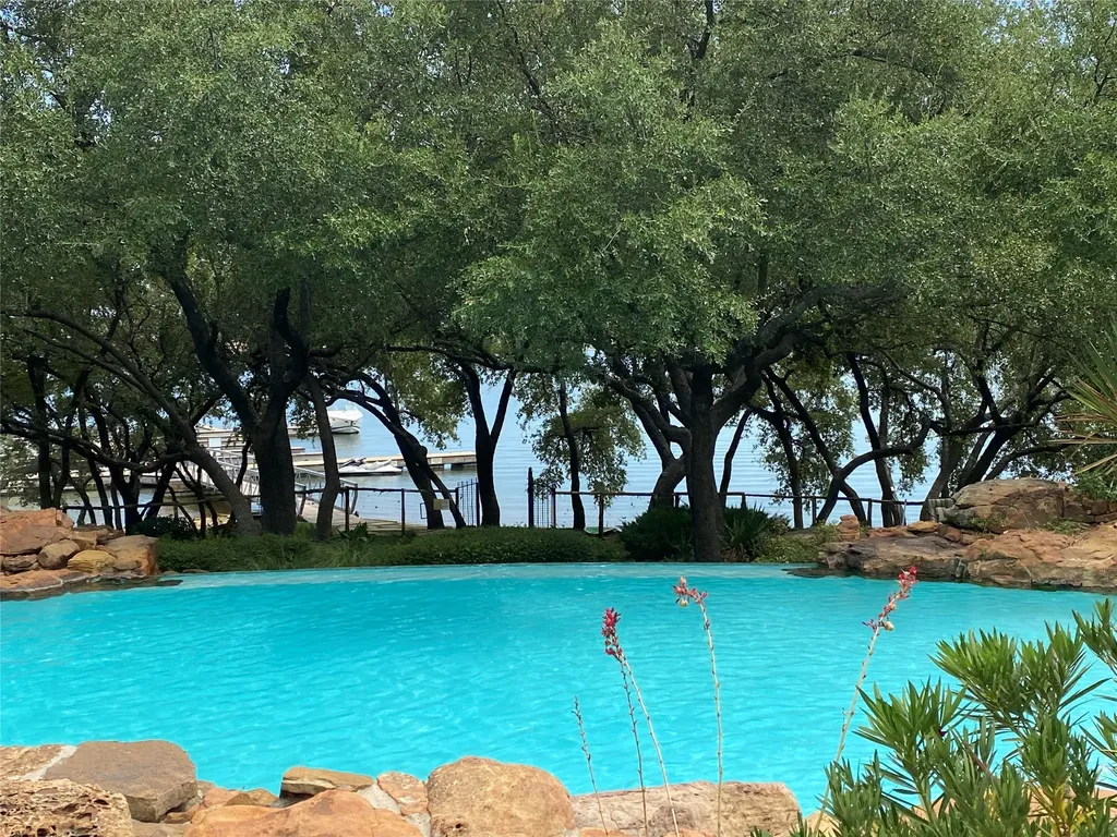 1270 Plateau Place Graford TX 76449