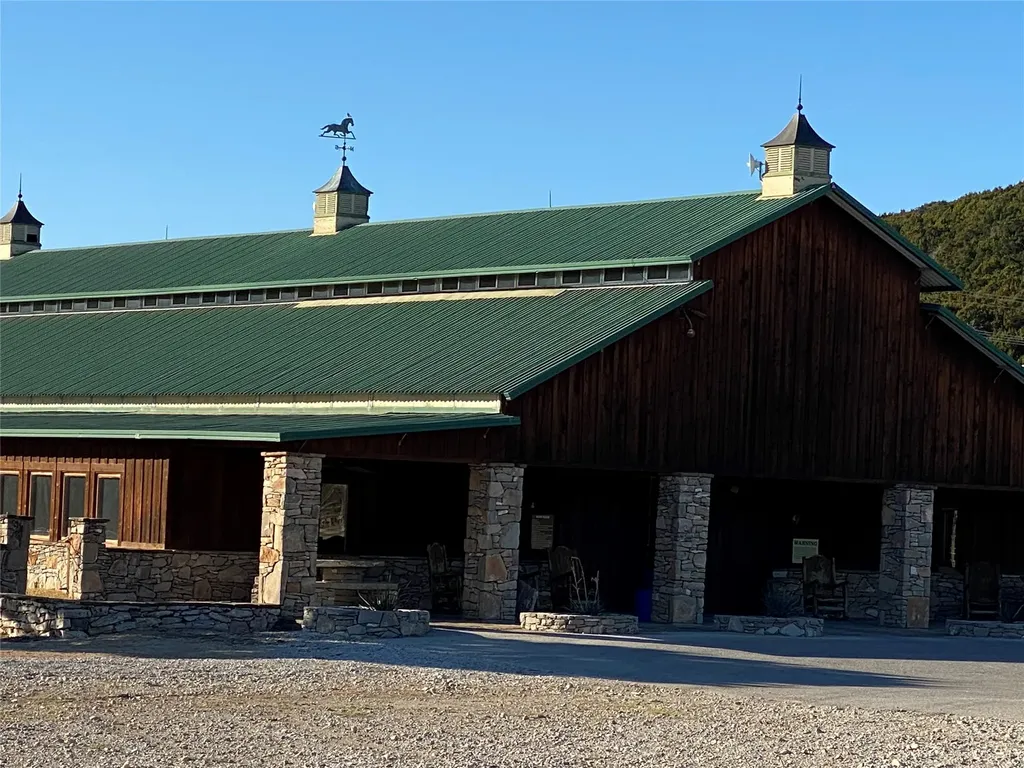 1270 Plateau Place Graford TX 76449