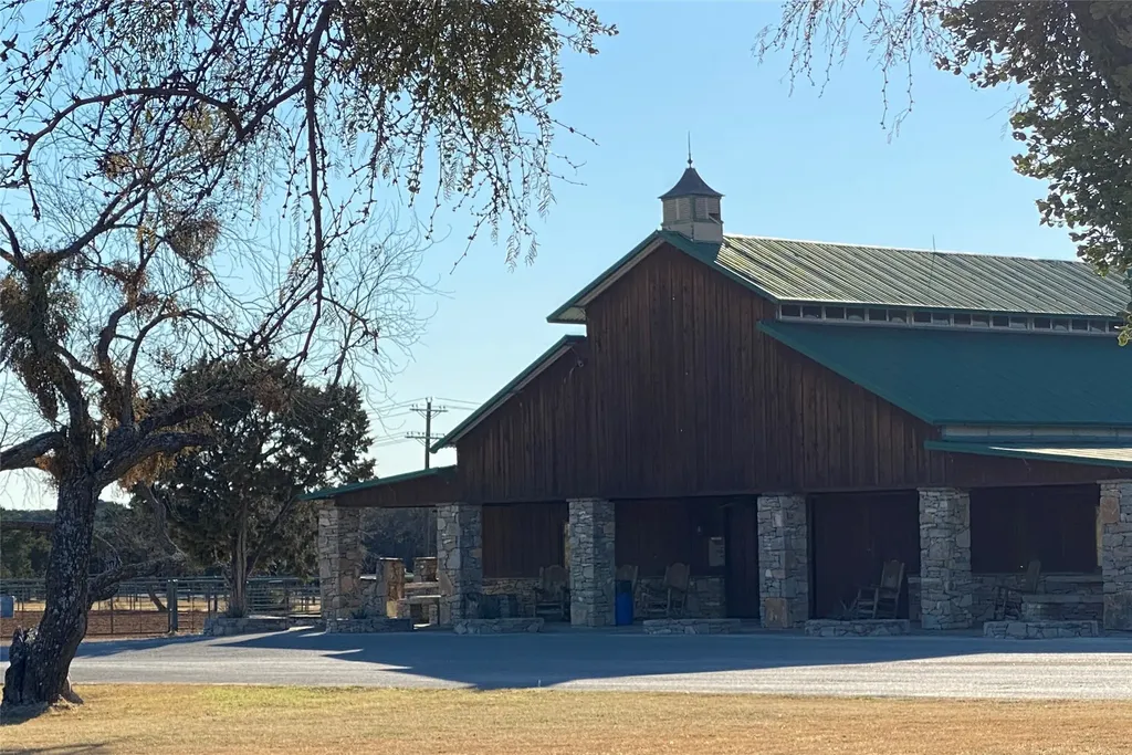 1270 Plateau Place Graford TX 76449