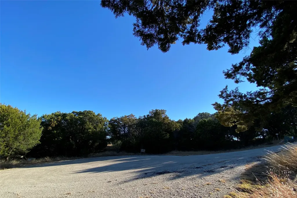 1270 Plateau Place Graford TX 76449