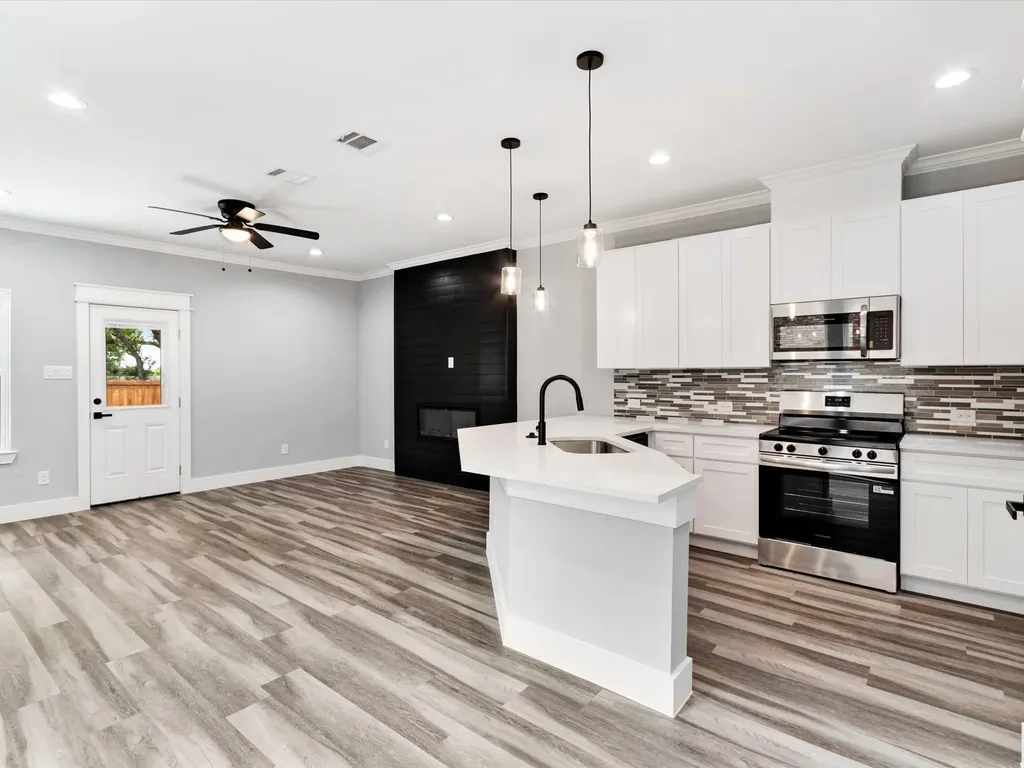 6221 Post Oak Terrace Fort Worth TX 76112