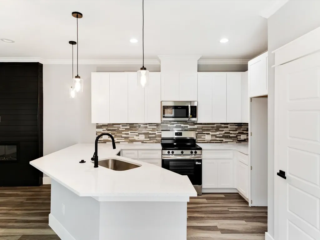 6221 Post Oak Terrace Fort Worth TX 76112