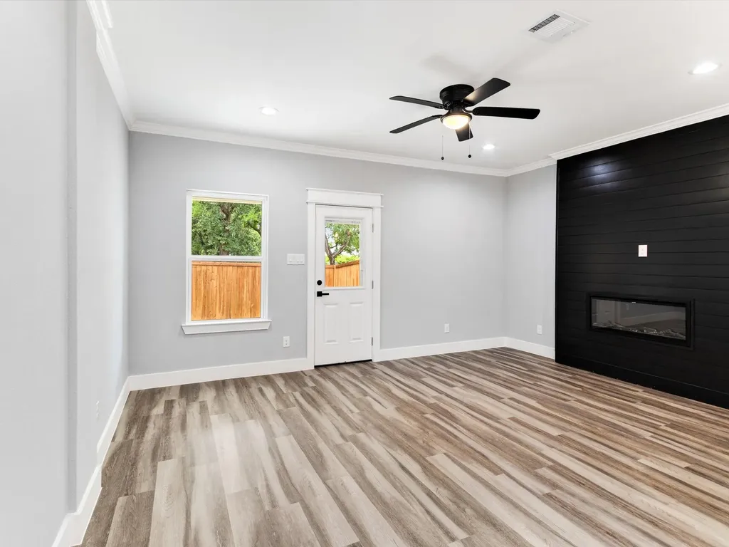 6221 Post Oak Terrace Fort Worth TX 76112