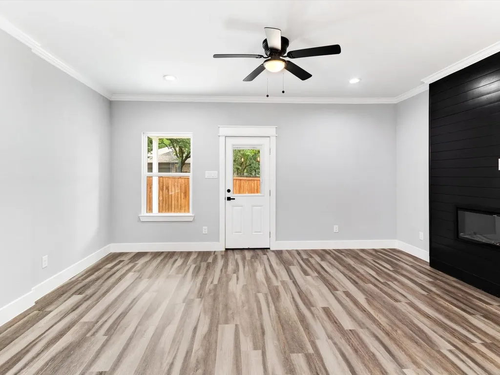 6221 Post Oak Terrace Fort Worth TX 76112