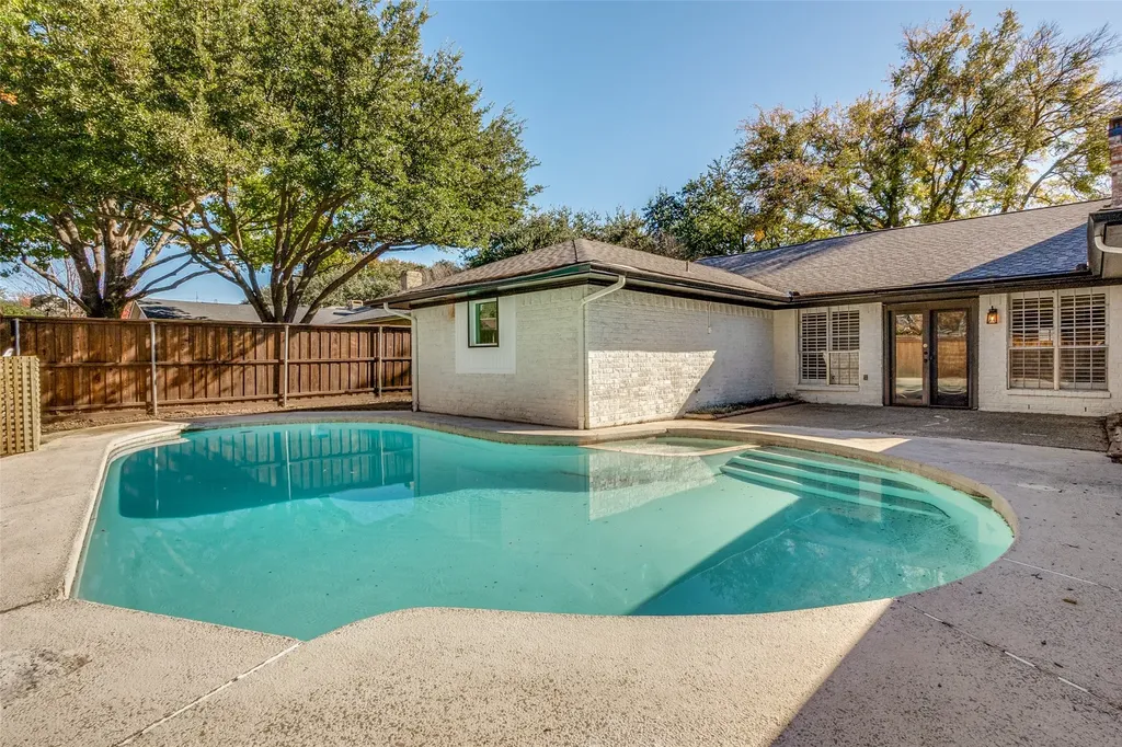 7241 Blythdale Drive Dallas TX 75248