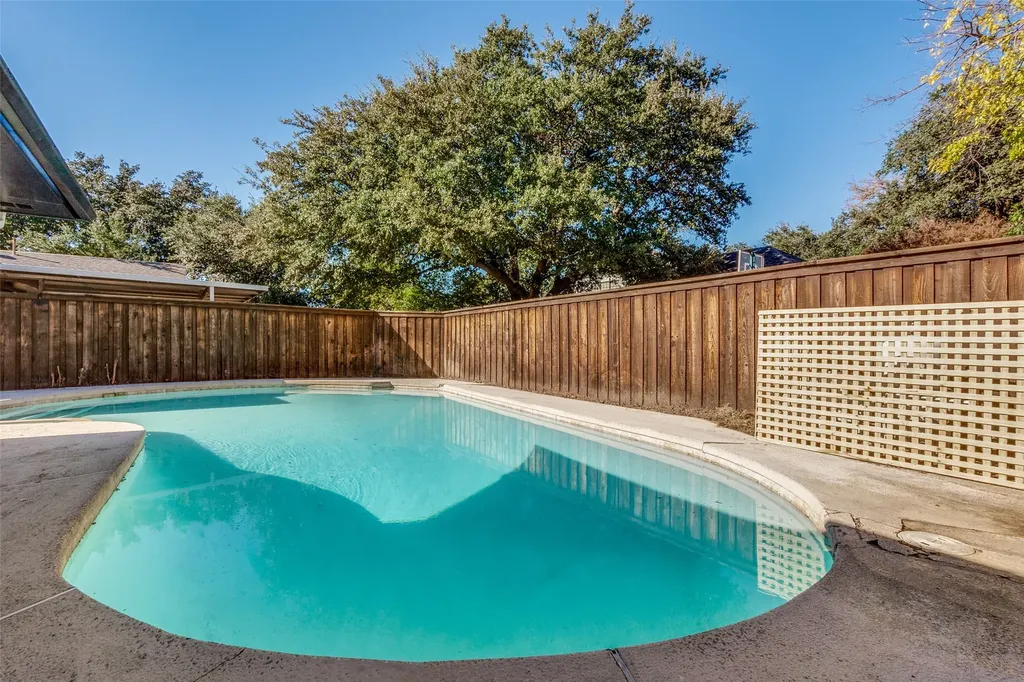 7241 Blythdale Drive Dallas TX 75248