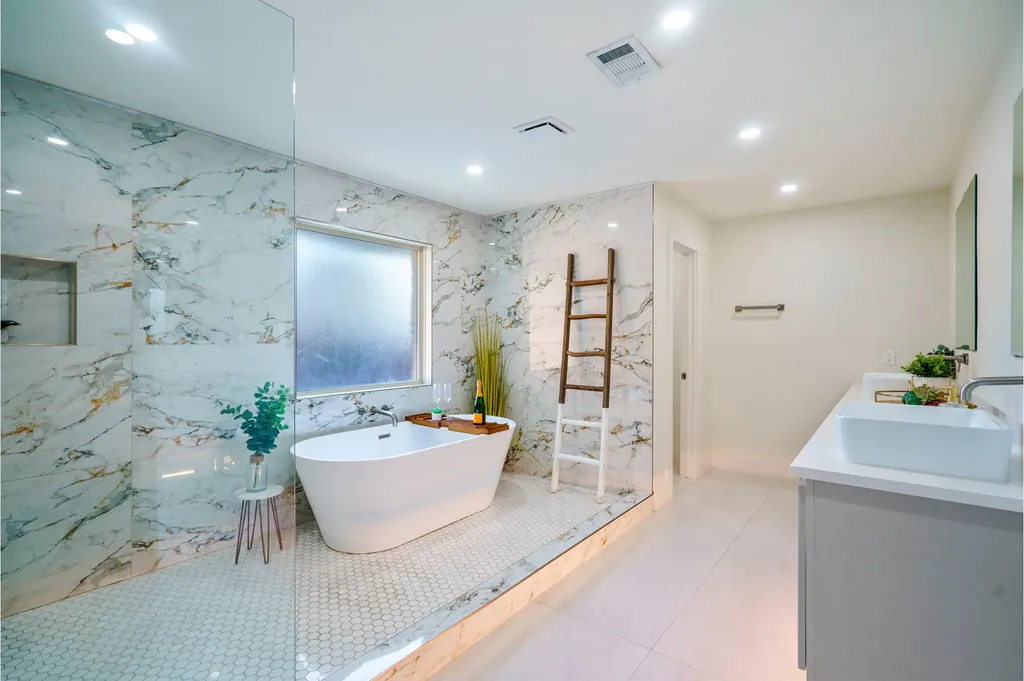 7246 Arbor Oaks Drive Dallas TX 75248