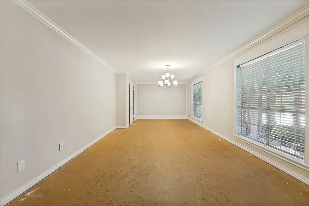 10812 Lochspring Drive Dallas TX 75218