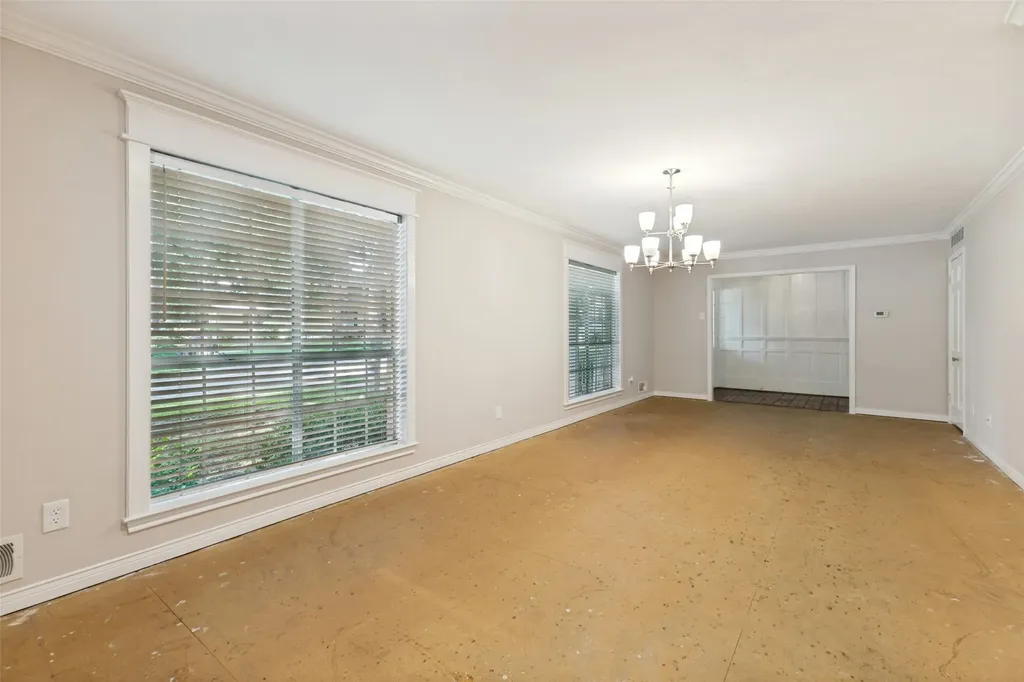 10812 Lochspring Drive Dallas TX 75218