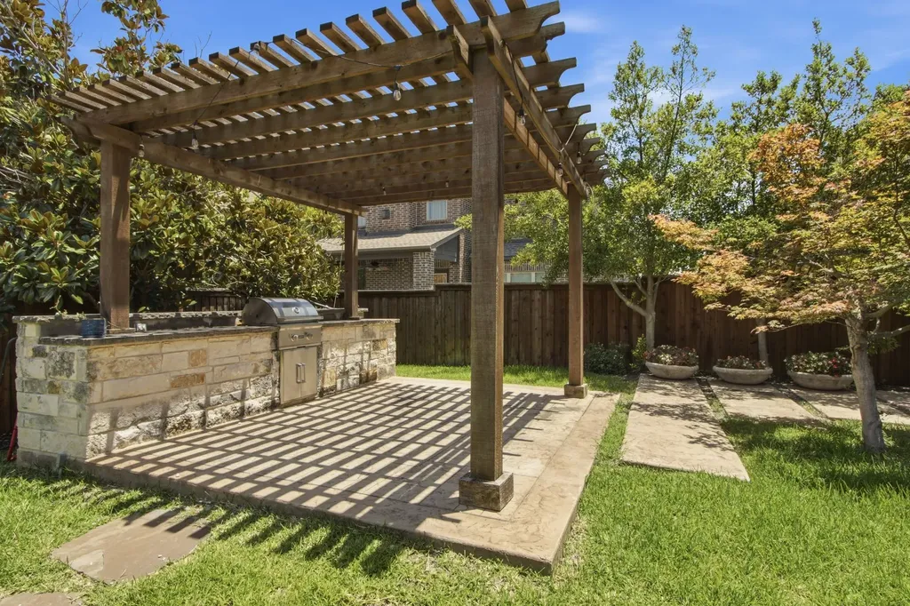 744 E Lake Drive Coppell TX 75019