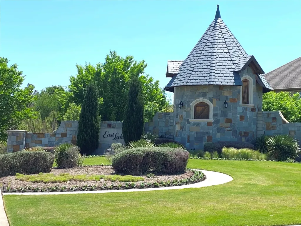 744 E Lake Drive Coppell TX 75019
