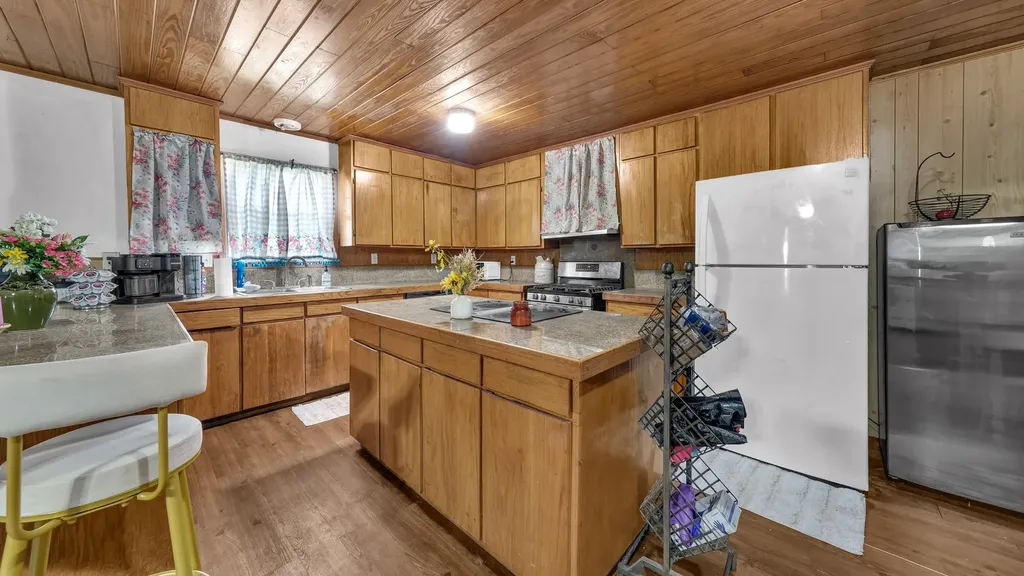 2334 N Bosley Road Santo TX 76472