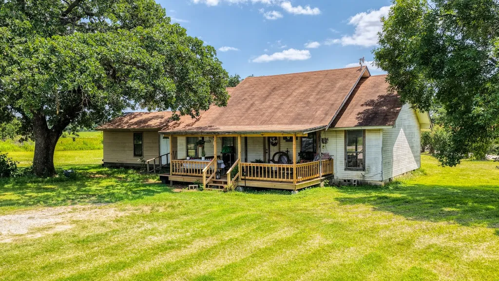 2334 N Bosley Road Santo TX 76472