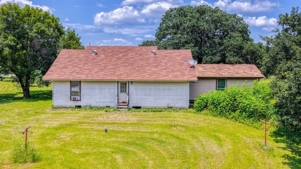 2334 N Bosley Road Santo TX 76472