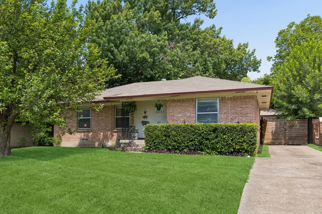 8031 Fall River Drive Dallas TX 75228