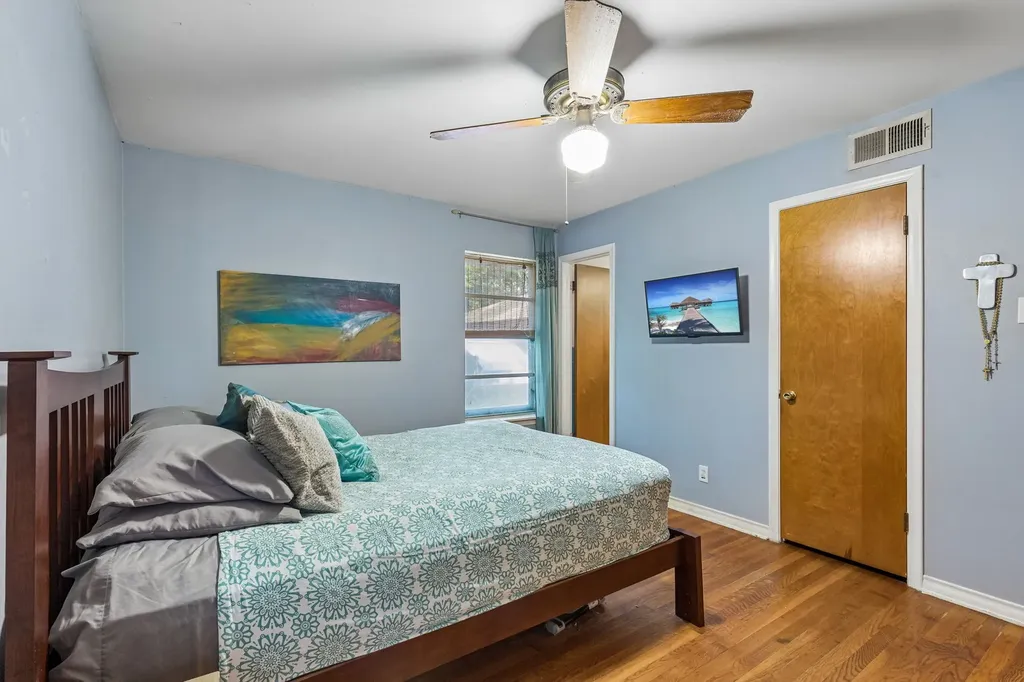 8031 Fall River Drive Dallas TX 75228