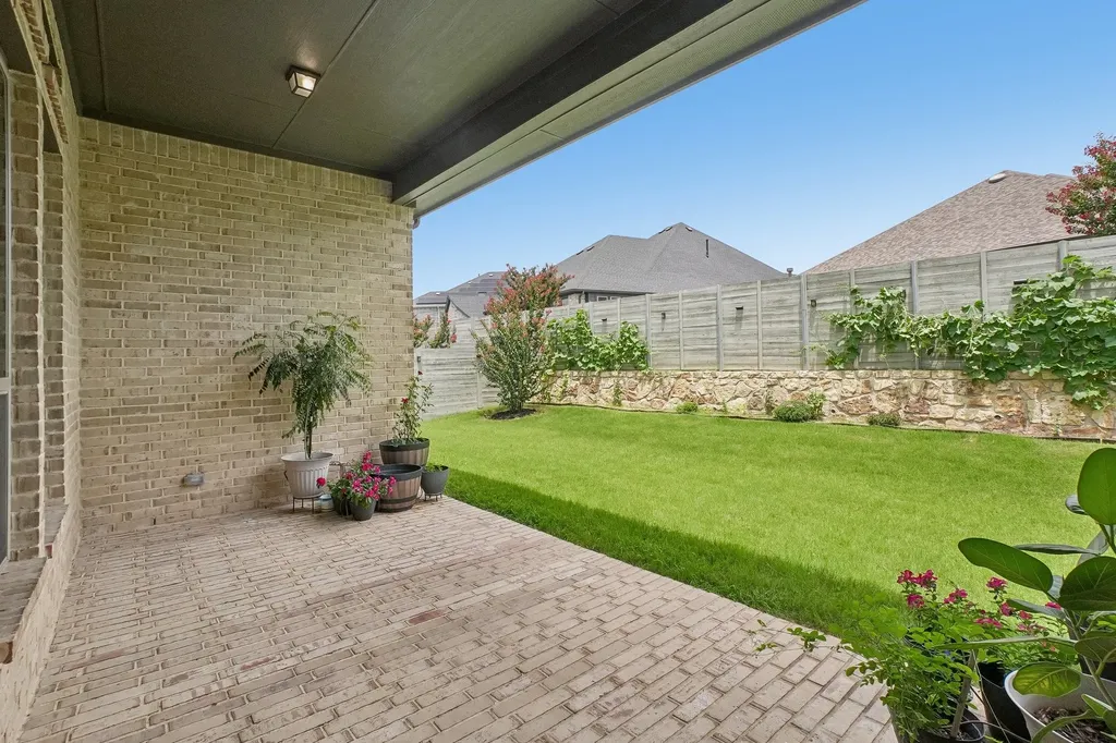 1816 Longspur Drive Argyle TX 76226