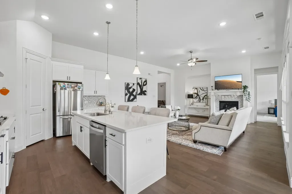 1816 Longspur Drive Argyle TX 76226