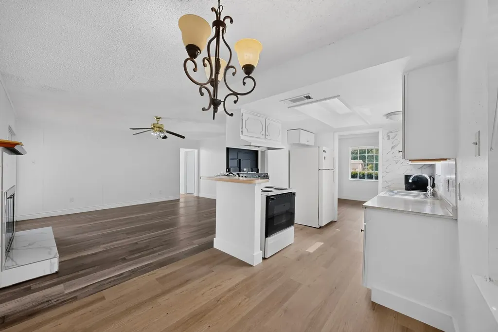 2709 Laramie Street Irving TX 75062