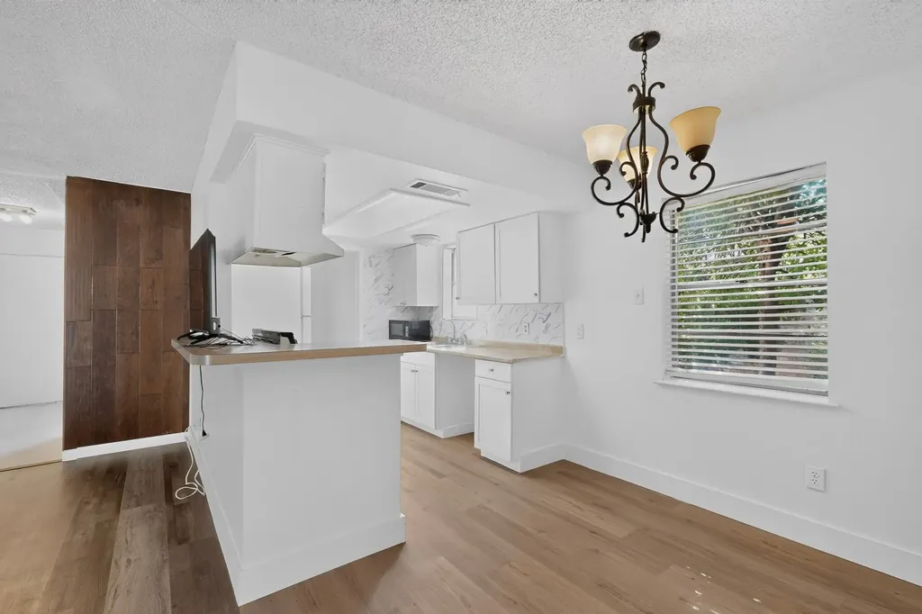 2709 Laramie Street Irving TX 75062