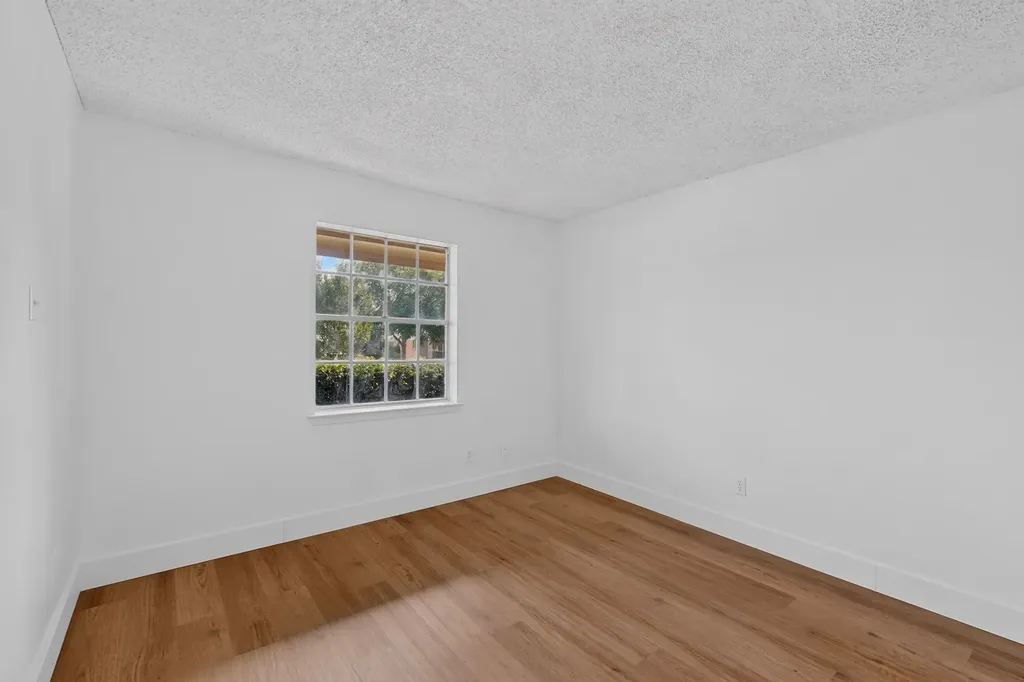 2709 Laramie Street Irving TX 75062